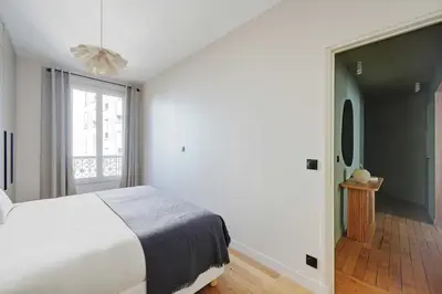 Un ou plusieurs lits dans un hébergement de l'établissement Luxury 2BDR 4P apartment - Neuilly-sur-Seine