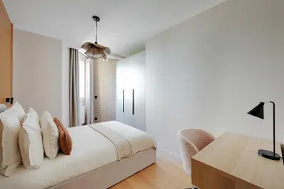 Un ou plusieurs lits dans un hébergement de l'établissement Luxury 2BDR 4P apartment - Neuilly-sur-Seine