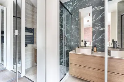 Salle de bains dans l'établissement Sublime appartement Rue Royale