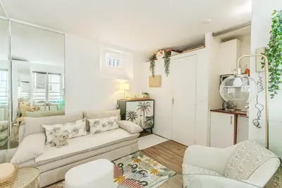Coin salon dans l'établissement Studio Cosy - Le Marais centre