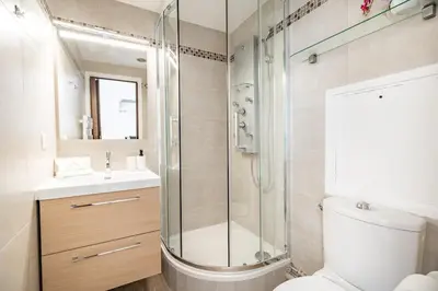 Salle de bains dans l'établissement Cozy studio Eiffel Tower et Beaugrenelle