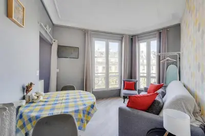 Un ou plusieurs lits dans un hébergement de l'établissement Comfortable Studio - 2P - Canal Saint-Martin