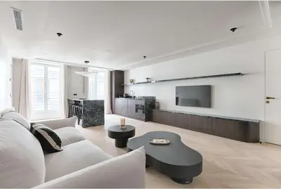 Télévision ou salle de divertissement dans l'établissement Appartement de Luxe Sentier Louvre II