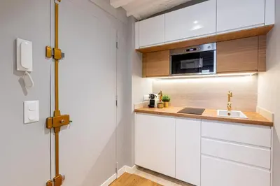 Cuisine ou kitchenette dans l'établissement GuestReady - Elegance and charm near the Louvre