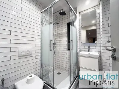 Salle de bains dans l'établissement UrbanFlat 161 - Grand Appartement Central Rue de Paradis
