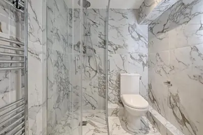 Salle de bains dans l'établissement Tuileries Saint Honore 6P AC by Melvane