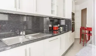 Cuisine ou kitchenette dans l'établissement Superbe Appartements Louvre Richelieu