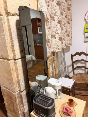 Salle de bains dans l'établissement Charmant appartement en pierre proche de Notre dame de Paris