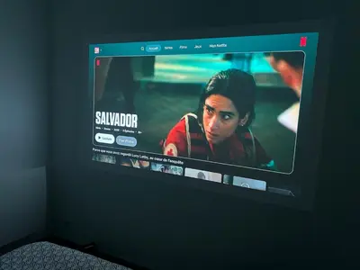 Télévision ou salle de divertissement dans l'établissement New apartment HD video projector Home theater