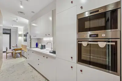 Cuisine ou kitchenette dans l'établissement Lavie Maison - Design Suite & Spa Bath