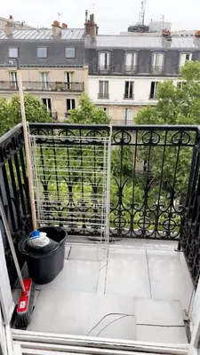 Balcon ou terrasse dans l'établissement Sweet appartment in center of paris