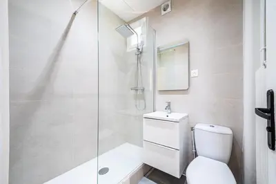 Salle de bains dans l'établissement Cozy Studio in the Heart of Issy Close to Paris