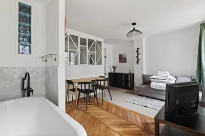 Plan de l'établissement Premium 1BR flat with direct access to the RER B