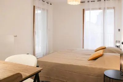 Plan de l'établissement Appartement moderne à Vanves proche de Paris