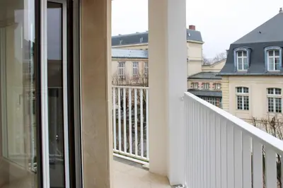 Balcon ou terrasse dans l'établissement Appartement lumineux au cœur de Vanves