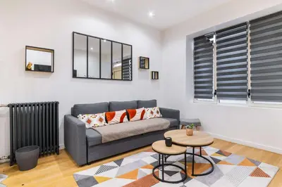 Coin salon dans l'établissement Appartement lumineux vaugirard a Paris 15 - 4P