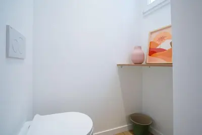 Salle de bains dans l'établissement Studio neuf Paris 3eme Metro Etienne Marcel
