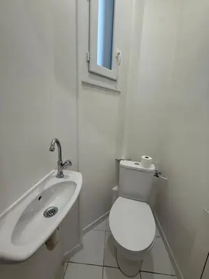 Salle de bains dans l'établissement Tour Eiffel Molitor Paris
