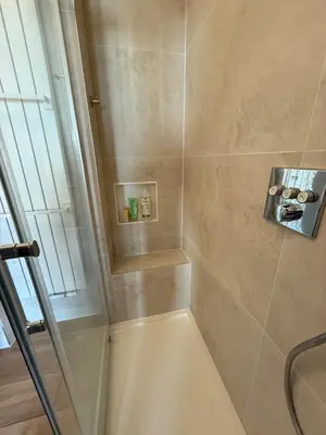 Salle de bains dans l'établissement Newly renovated apartment in Neuilly-sur-Seine