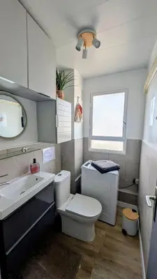 Salle de bains dans l'établissement Studio cosy à deux pas de Paris