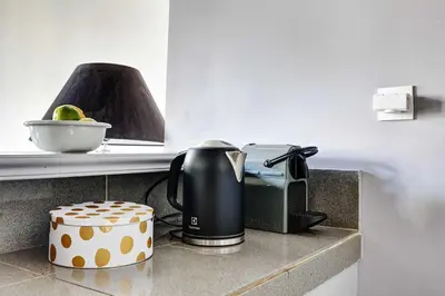 Plateau bouilloire dans l'établissement BnBNova - 1BR - Saint-Germain & Luxembourg