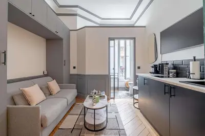 Cuisine ou kitchenette dans l'établissement Cozy Nest Le Bon Marche Rive Gauche