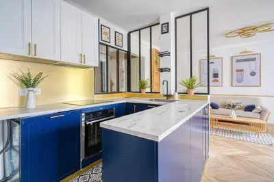Cuisine ou kitchenette dans l'établissement Bright flat - 3BR - 6P - Ternes