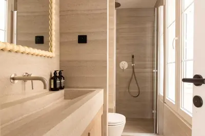 Salle de bains dans l'établissement Design Apartment a c 3BR 8P - Notre Dame