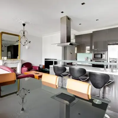 Ecrin Design - 2BR Climatise et Equipe