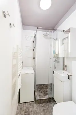 Salle de bains dans l'établissement studio pour 2p étudiant ou pro Bail Mobilité