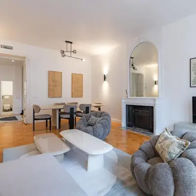 Elegant and Spacious 4-Bedroom Apartment in Paris 16th