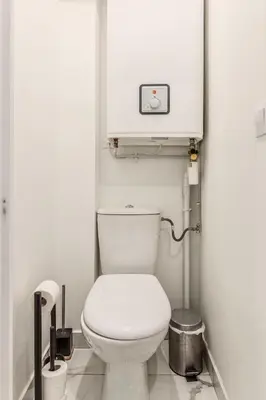 Salle de bains dans l'établissement Tres Bel appartement 6P plein coeur du 18eme