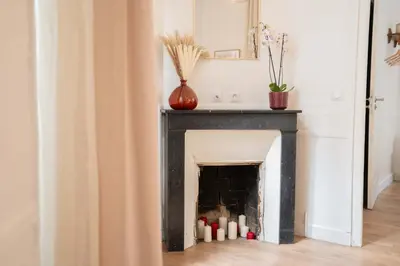 Plan de l'établissement Logement terrasse metro Pierre Lachaise - 3P