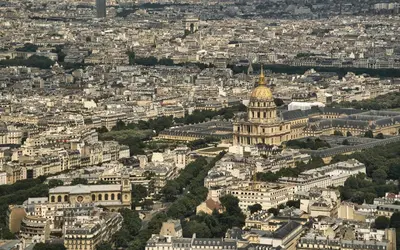 Vue générale sur Issy-les-Moulineaux ou vue de la ville depuis l'appartement