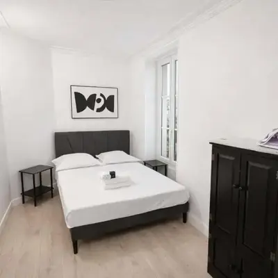 Studio Parisien grands boulevards Couple ou Solo