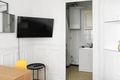 Cuisine ou kitchenette dans l'établissement Pour étudiants et pro-1 mois min