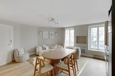 Coin salon dans l'établissement Elegant 3-bedroom apartment near Bastille Paris