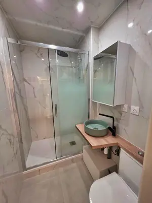 Salle de bains dans l'établissement Studio lumineux et calme, Place d'Italie, Paris