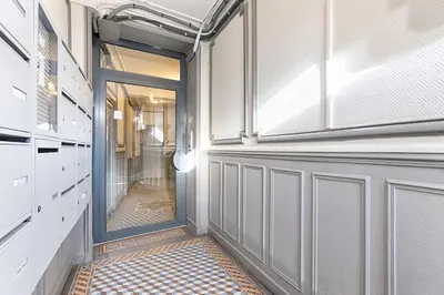 Plan de l'établissement 2BR Montmartre Chapelle Apartment