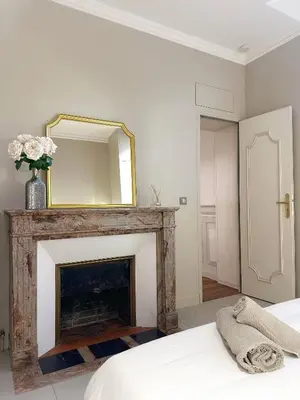 Un ou plusieurs lits dans un hébergement de l'établissement Le Flandrin Large apartment in Paris 16th
