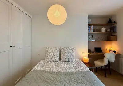 Un ou plusieurs lits dans un hébergement de l'établissement Cocon pour amoureux à Montmartre