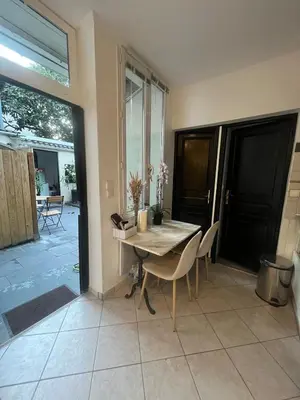 Plan de l'établissement Apartment and private courtyard