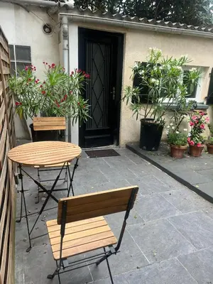Balcon ou terrasse dans l'établissement Apartment and private courtyard
