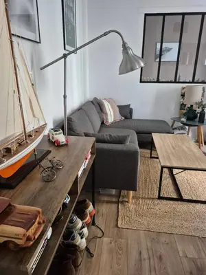 Coin salon dans l'établissement Bright 2-room fully equipped - Porte de Clichy