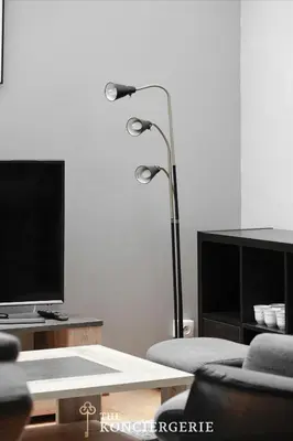 Télévision ou salle de divertissement dans l'établissement Appartement design & confortable avec terasse
