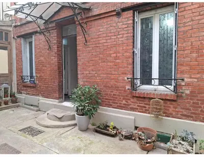 Bâtiment de le séjour chez l'habitant