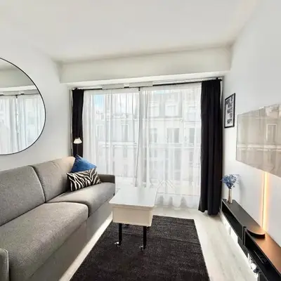 Charming studette with balcony Paris La Défense