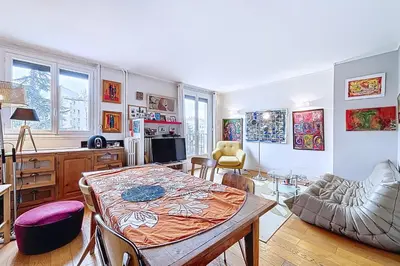 Cuisine ou kitchenette dans l'établissement Charmant appartement près des Batignolles