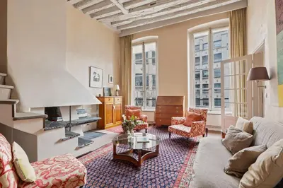 Coin salon dans l'établissement Suite Saint-Germain - Noblesse au cœur de Paris 7