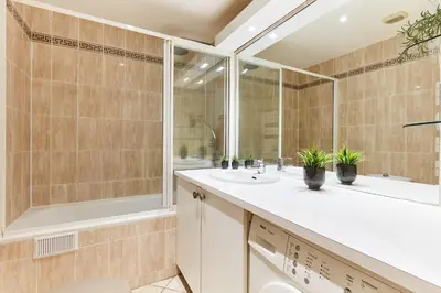 Salle de bains dans l'établissement Serenty - Latin Quarter - 1BR with Balcony